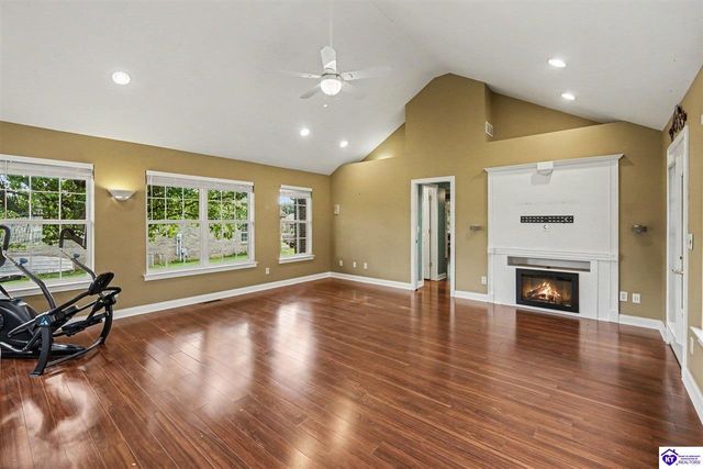 604 Hickory Lane, Elizabethtown, KY 42701