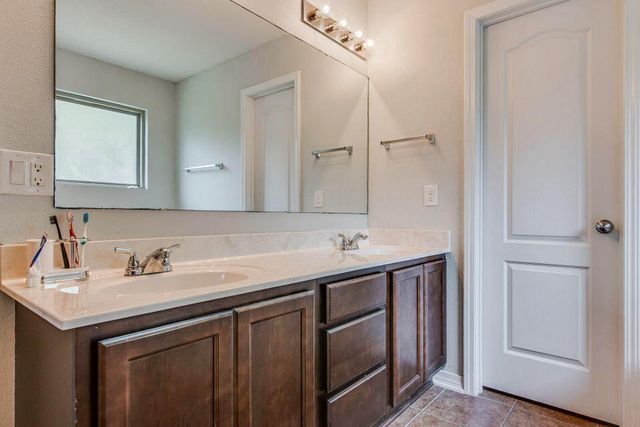 2362 Duncan Ridge Drive, Navarre, FL 32566