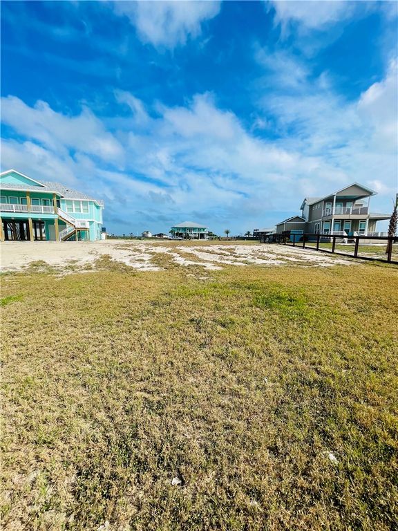6 Westpointe Dr, Rockport, TX 78382 — photo 4