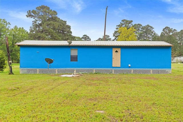 370 Lakeside Circle, Trinity, TX 75862