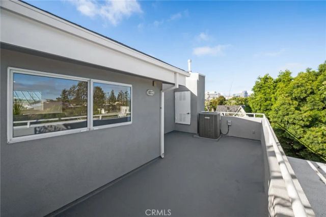 1240 25th Street 1, Santa Monica, CA 90404