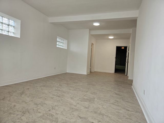 6021 W Addison Street, Chicago, IL 60634
