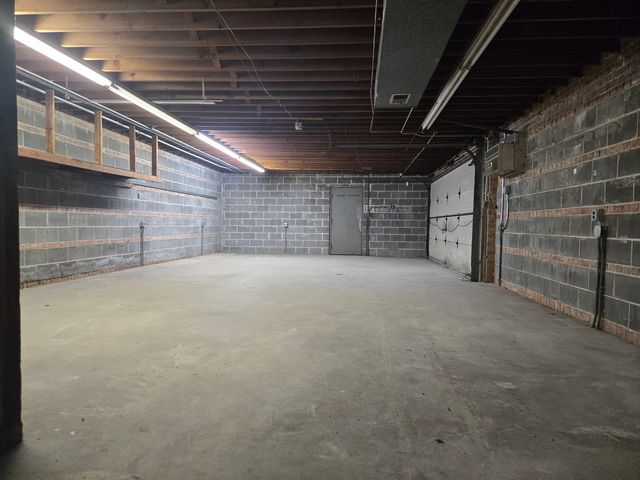 6021 W Addison Street, Chicago, IL 60634