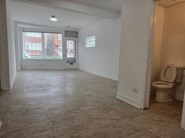 6021 W Addison Street, Chicago, IL 60634