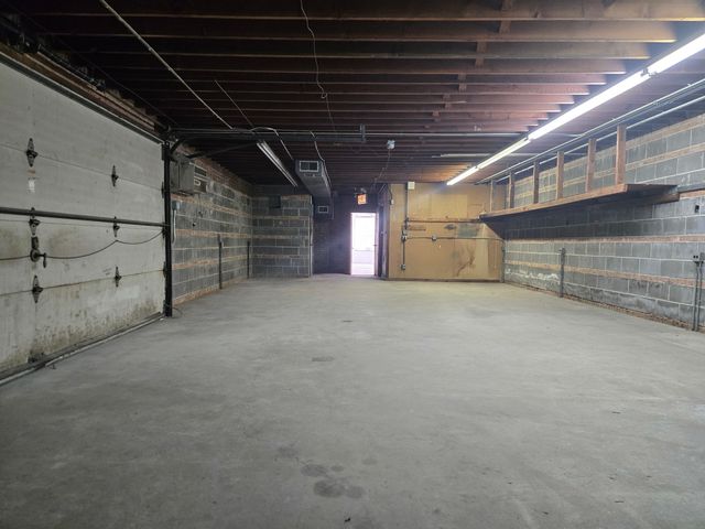 6021 W Addison Street, Chicago, IL 60634
