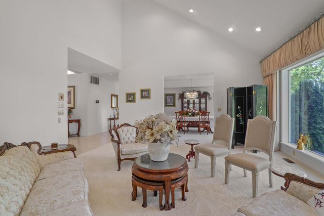 701 Serenity Lane, Grants Pass, OR 97526