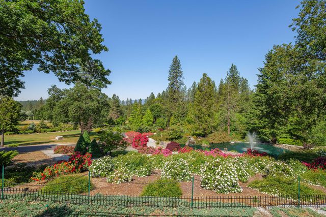 701 Serenity Lane, Grants Pass, OR 97526