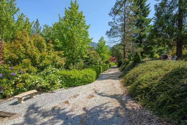 701 Serenity Lane, Grants Pass, OR 97526