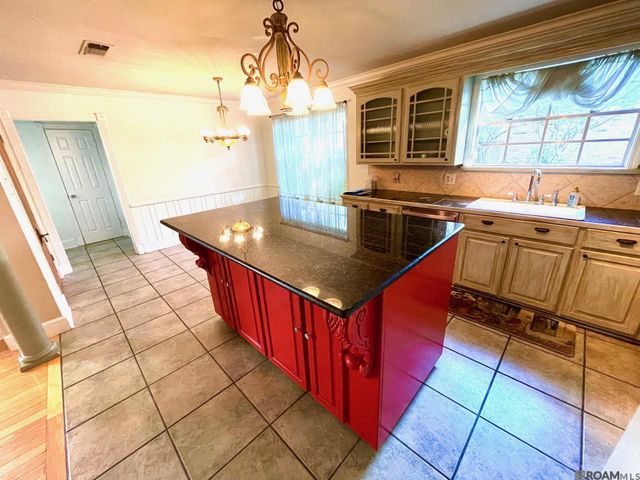 11019 Goodwood Blvd, Baton Rouge, LA 70815