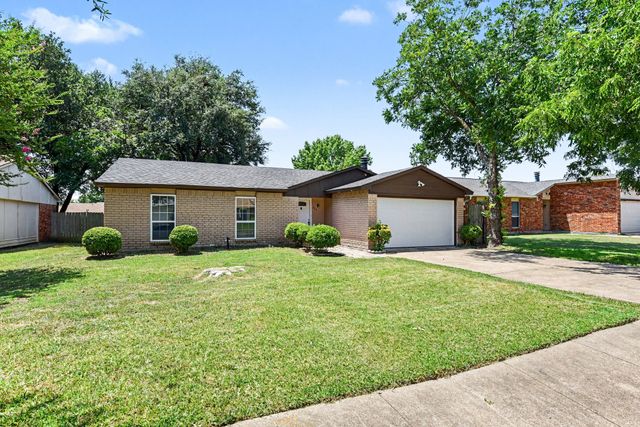 224 Rockcrest Drive, Mesquite, TX 75150
