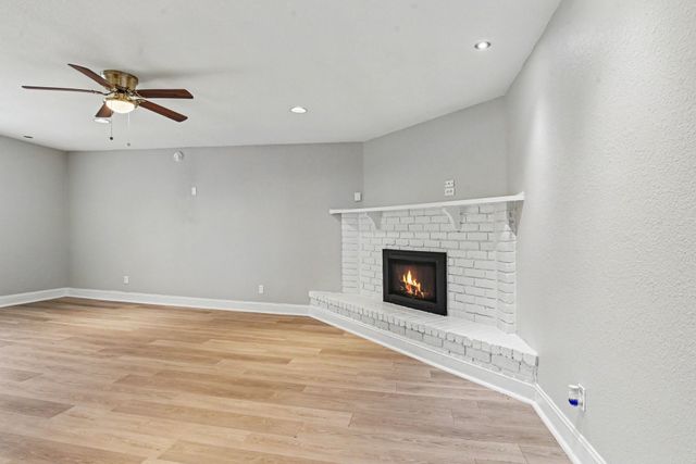 224 Rockcrest Drive, Mesquite, TX 75150