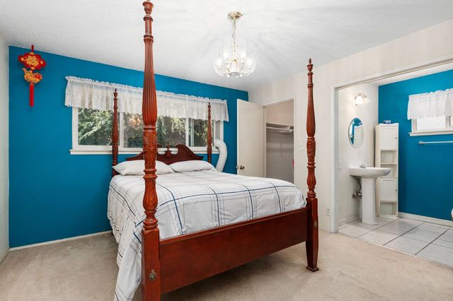 6545 N Raisina Avenue, Fresno, CA 93710