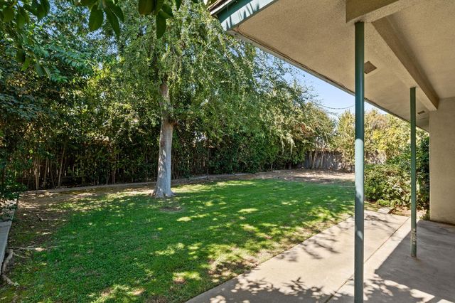 6545 N Raisina Avenue, Fresno, CA 93710