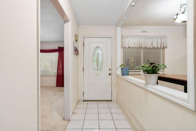 6545 N Raisina Avenue, Fresno, CA 93710