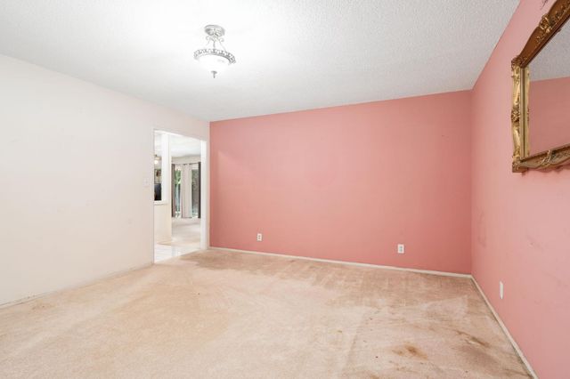 6545 N Raisina Avenue, Fresno, CA 93710