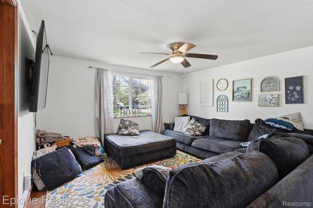 3652 Norman Road, Burtchville Township, MI 48059