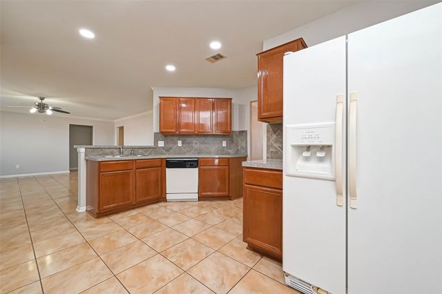 7110 Fox Scene Drive, Humble, TX 77338