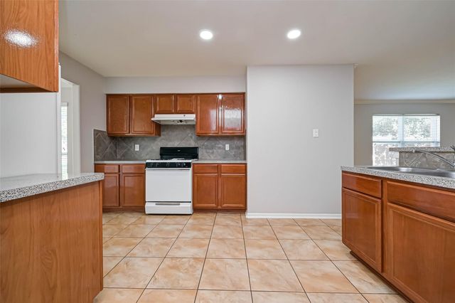 7110 Fox Scene Drive, Humble, TX 77338