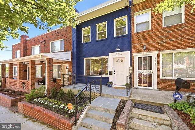 2206 16TH ST NE, Washington, DC 20018