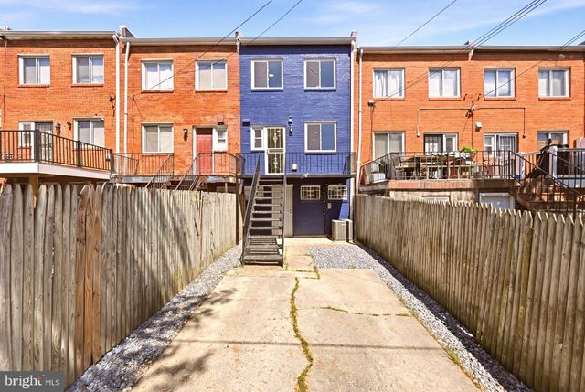 2206 16TH ST NE, Washington, DC 20018