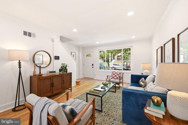 2206 16TH ST NE, Washington, DC 20018