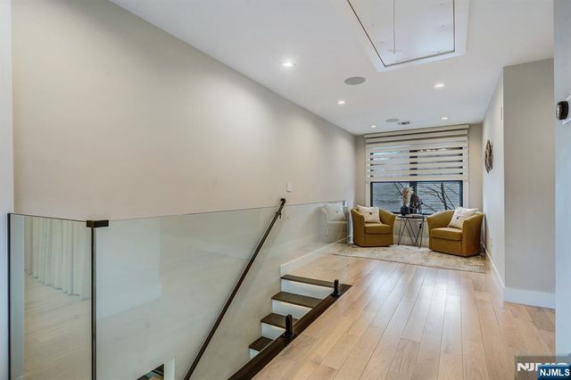 1013 Boulevard, New Milford, NJ 07646