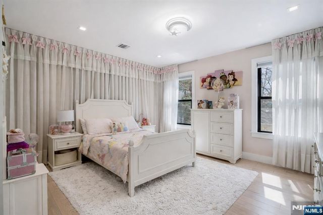 1013 Boulevard, New Milford, NJ 07646