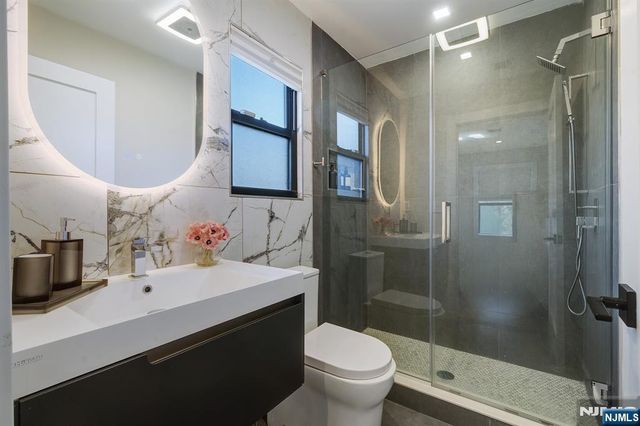 1013 Boulevard, New Milford, NJ 07646