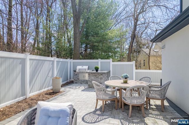 1013 Boulevard, New Milford, NJ 07646