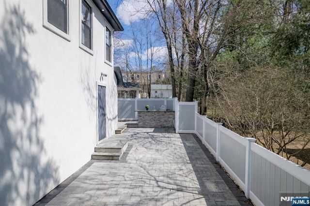 1013 Boulevard, New Milford, NJ 07646