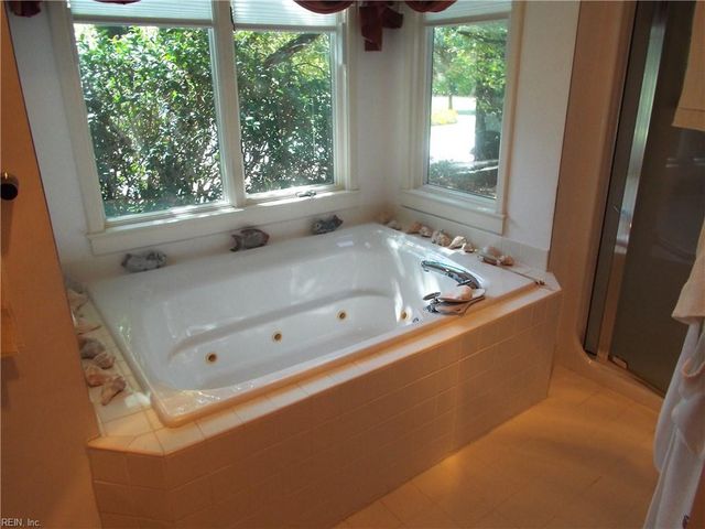 15050 White Meadow RD, Boykins, VA 23827