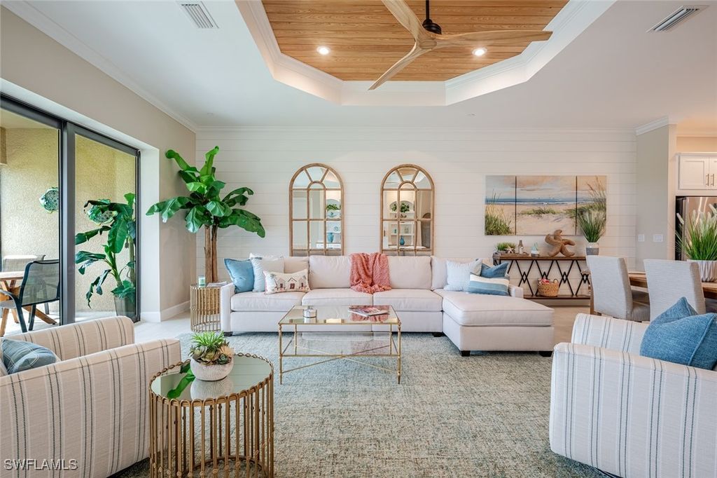 15261 ZENO WAY 203, Naples, FL 34114