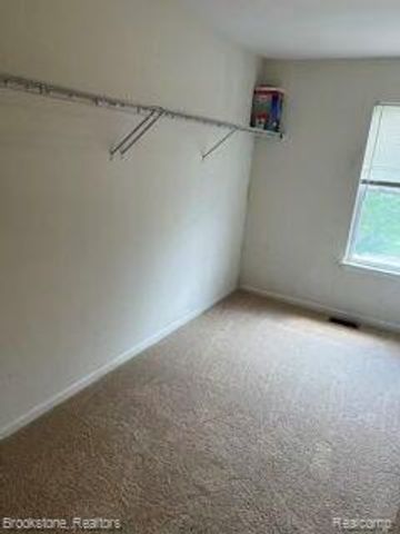 33540 Birchlawn, Westland, MI 48185