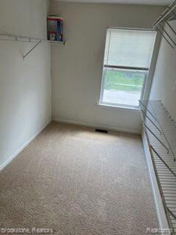 33540 Birchlawn, Westland, MI 48185