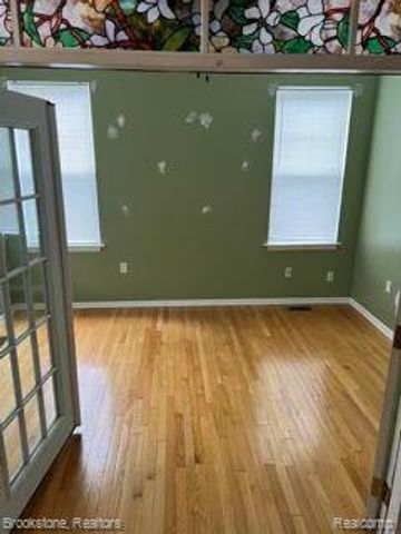 33540 Birchlawn, Westland, MI 48185