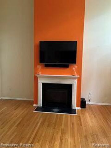 33540 Birchlawn, Westland, MI 48185