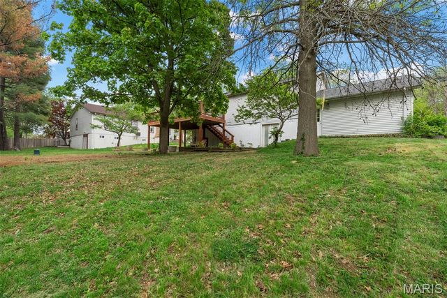 1627 Prestonpark Lane, St Louis, MO 63146