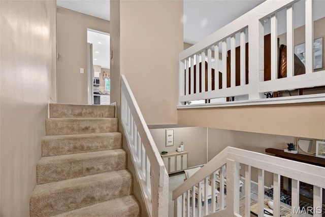 1627 Prestonpark Lane, St Louis, MO 63146