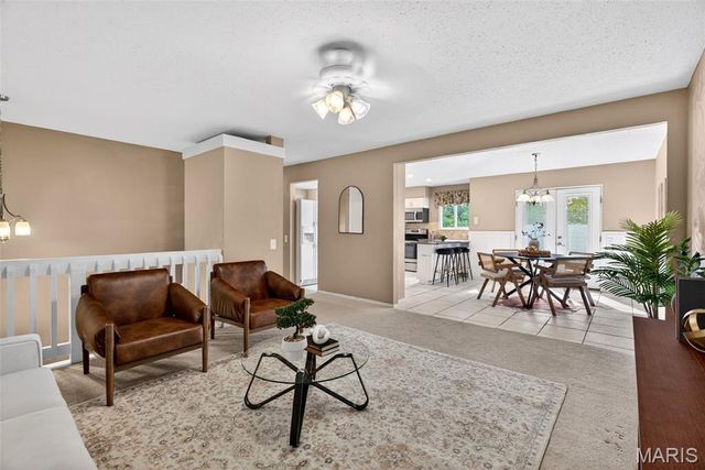 1627 Prestonpark Lane, St Louis, MO 63146