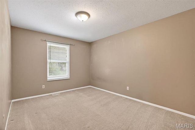 1627 Prestonpark Lane, St Louis, MO 63146