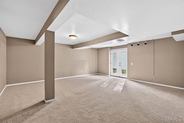 1627 Prestonpark Lane, St Louis, MO 63146