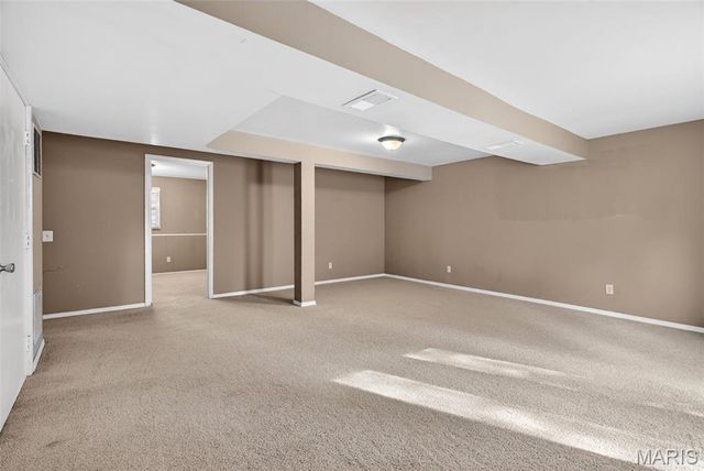 1627 Prestonpark Lane, St Louis, MO 63146