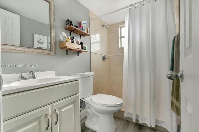 1001 NW 45th St 6, Deerfield Beach, FL 33064