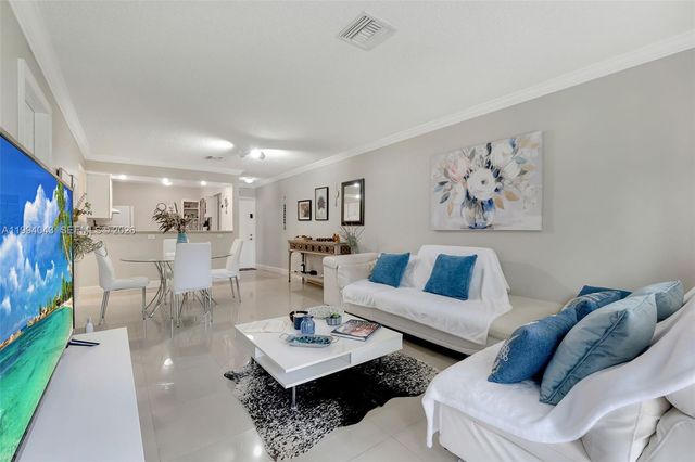 1001 NW 45th St 6, Deerfield Beach, FL 33064