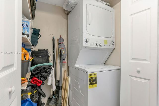 1001 NW 45th St 6, Deerfield Beach, FL 33064