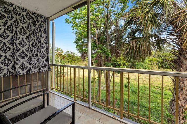 1001 NW 45th St 6, Deerfield Beach, FL 33064