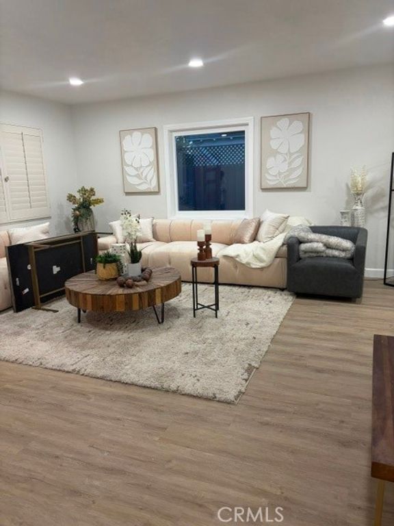 Image 2 of property listing at 5847 Texhoma Avenue, Encino, CA 91316