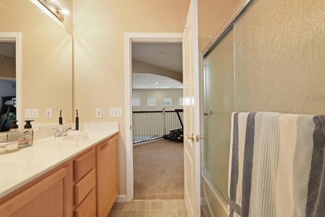 5352 Gladstone, Stockton, CA 95219