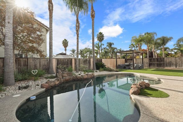 5352 Gladstone, Stockton, CA 95219