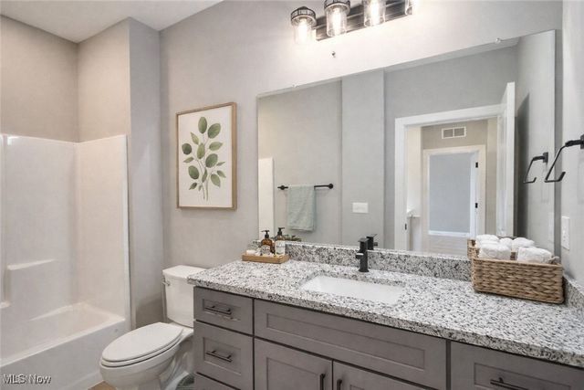 750 E 344th Street, Eastlake, OH 44095